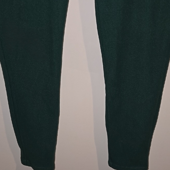 Torrid Dark Green Leggings - Picture 4 of 6